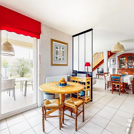 Amazing In Saint-georges-de-didon With Wifi