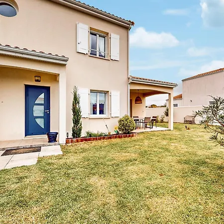 Amazing In Saint-georges-de-didon With Wifi