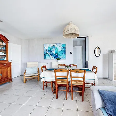 Ferienhaus Amazing In Saint-georges-de-didon With Wifi