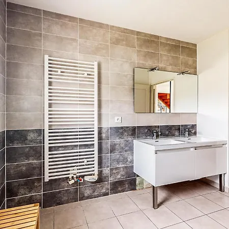 Ferienhaus Amazing In Saint-georges-de-didon With Wifi